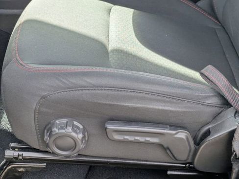 Used 2018 Jeep Wrangler Unlimited Rubicon image 26