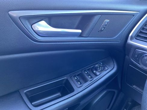 Certified 2022 Ford Edge SE w/ Black Appearance Package image 23