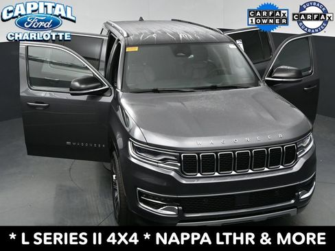 Used 2024 Jeep Wagoneer L Series II w/ Flexible Seating Group AWD/4WD image 32