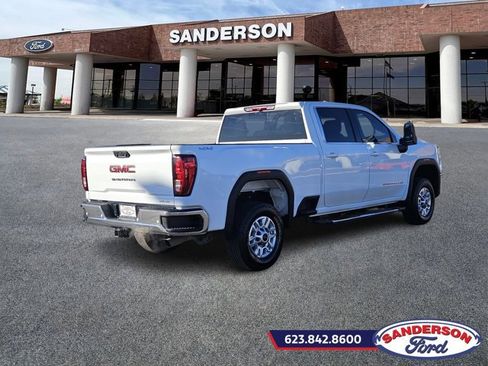 Used 2024 GMC Sierra 2500 SLE w/ SLE Value Package; image 3