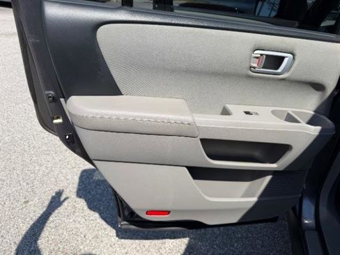 Used 2015 Honda Pilot LX image 30