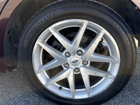 Used 2012 Ford Fusion SEL image 24