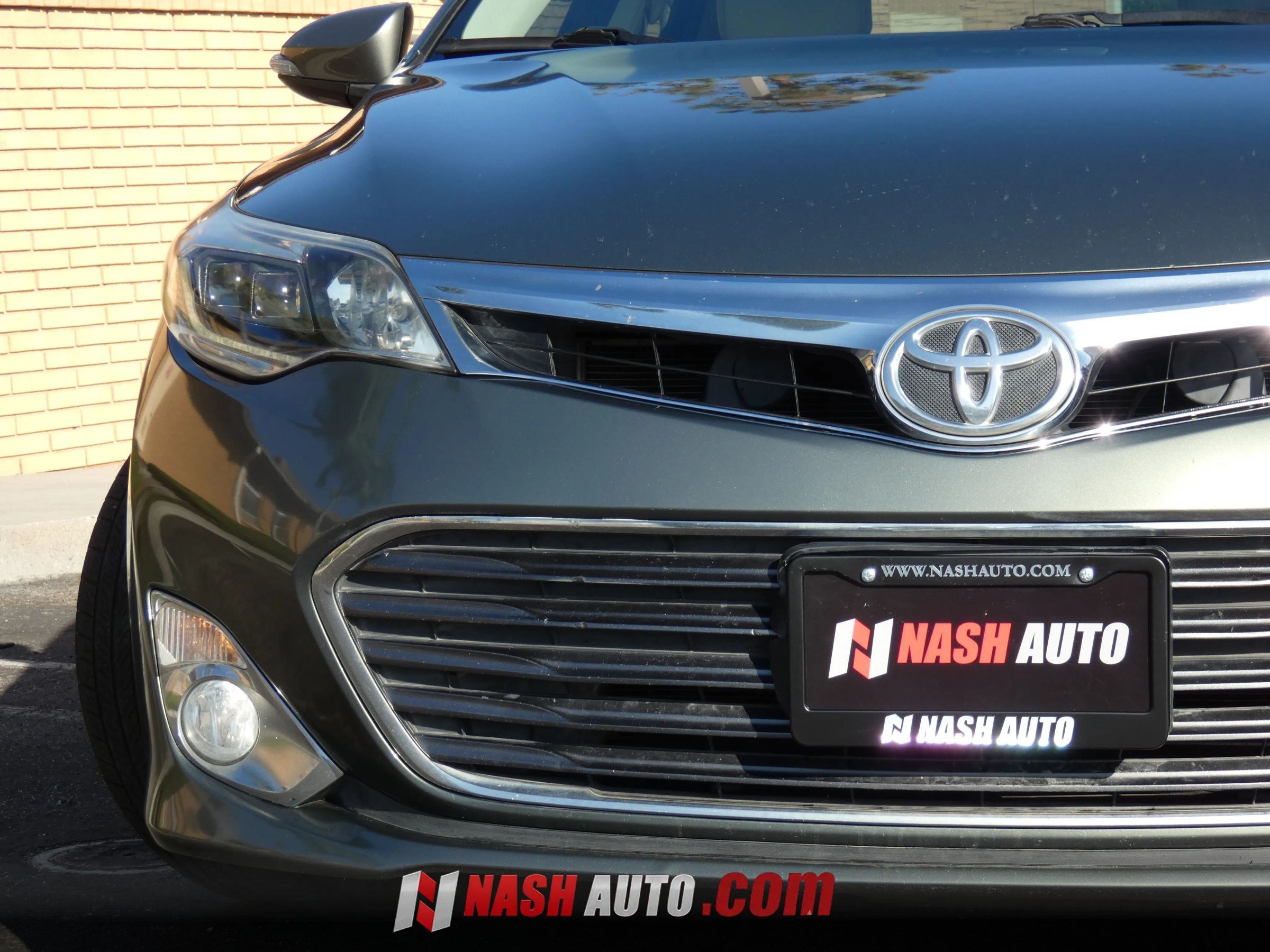 Used 2013 Toyota Avalon Limited FWD image 18