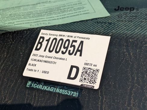 Used 2022 Jeep Grand Cherokee L Laredo image 6