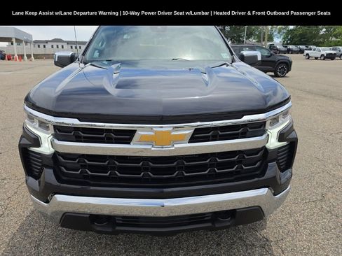 Used 2024 Chevrolet Silverado 1500 LT AWD/4WD image 8