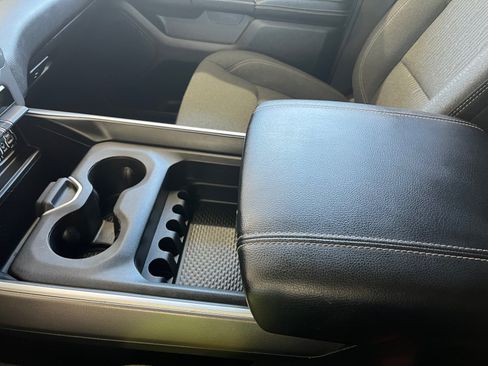 Used 2019 RAM 1500 Big Horn RWD image 27