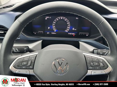 Used 2023 Volkswagen Taos SE w/ Panoramic Sunroof Package AWD/4WD image 24