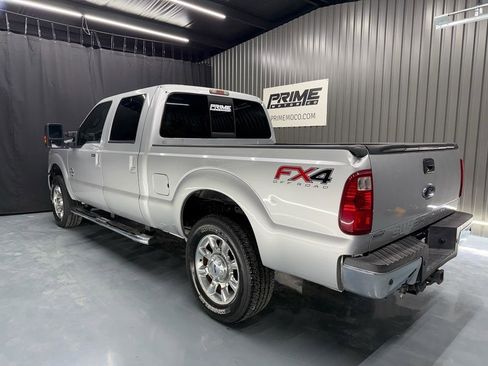 Used 2012 Ford F250 Lariat w/ Lariat Interior Pkg image 4