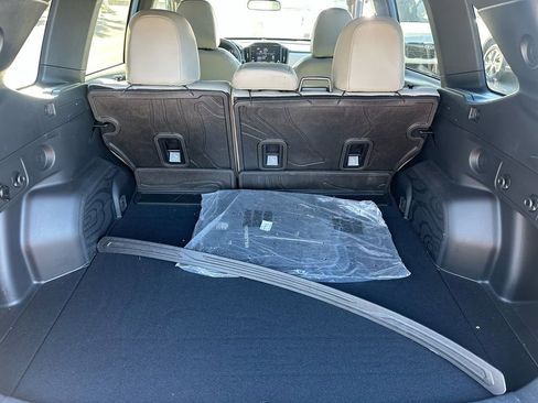 Used 2025 Subaru Forester Premium image 7