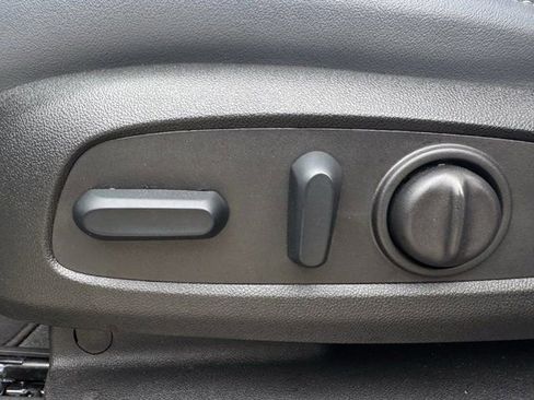 Used 2024 Buick Enclave Essence w/ Sport Touring Edition image 27