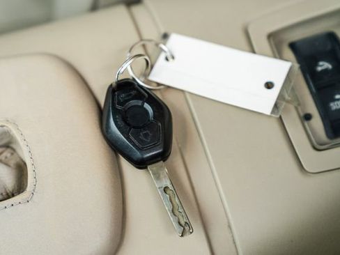 Used 2008 BMW Z4 3.0i image 78