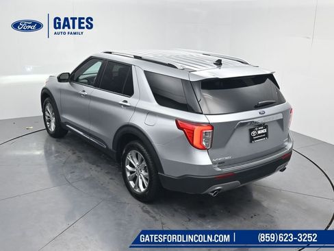 Used 2023 Ford Explorer Limited AWD/4WD image 57