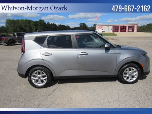 Used 2023 Kia Soul LX w/ Option Group 015 image 13