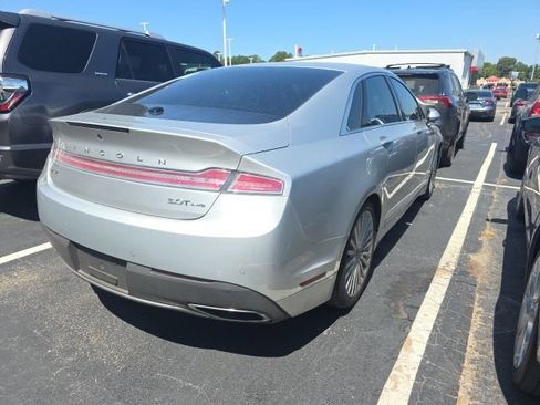 Used 2017 Lincoln MKZ Reserve w/ Climate Package AWD/4WD image 4
