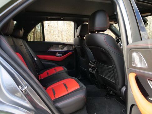 Used 2023 Mercedes-Benz GLE 53 AMG 4MATIC image 33