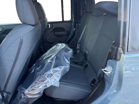 New 2026 Jeep Gladiator Sport image 10