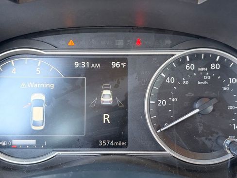 Certified 2025 Nissan Versa SV w/ Trunk Package FWD image 29
