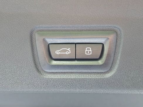 Used 2023 BMW i4 eDrive40 w/ M Sport Package image 59