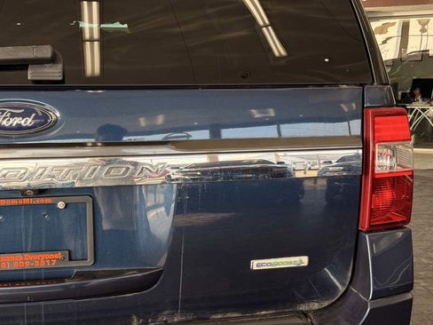 Used 2017 Ford Expedition EL XLT w/ Equipment Group 202A image 14