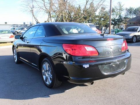 Used 2010 Chrysler Sebring Limited image 33