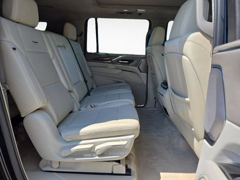 Used 2021 Cadillac Escalade ESV Premium Luxury Platinum AWD/4WD image 35