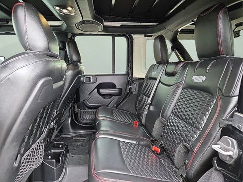 Used 2021 Jeep Wrangler Unlimited Rubicon AWD/4WD image 12