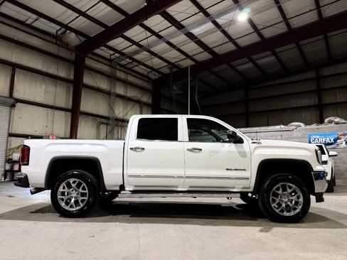 Used 2018 GMC Sierra 1500 SLT w/ SLT Premium Package AWD/4WD image 4