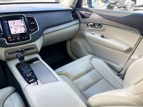 Used 2021 Volvo XC90 T6 Inscription w/ Climate Package image 26