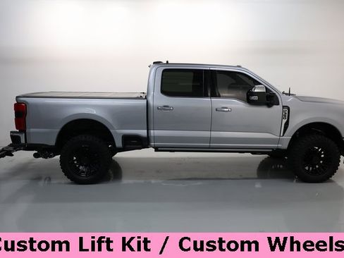 Used 2023 Ford F350 Lariat w/ Lariat Ultimate Package image 9