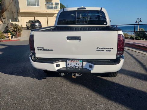Used 2010 Toyota Tacoma PreRunner RWD image 6