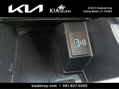 Used 2020 Ford Edge Titanium image 27