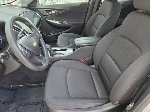 Used 2021 Chevrolet Malibu LT image 20
