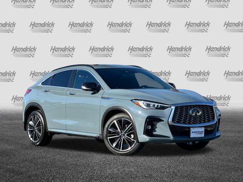 Used 2023 INFINITI QX55 Essential image 2