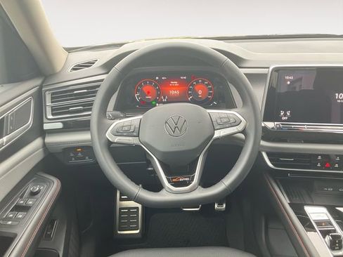 New 2026 Volkswagen Atlas Peak Edition AWD/4WD image 12