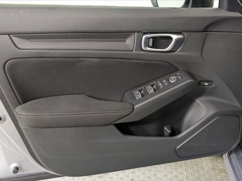 Used 2025 Honda Civic Sport image 12