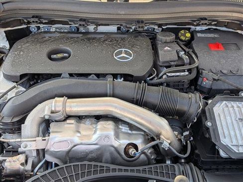 New 2026 Mercedes-Benz GLA 250 4MATIC image 17