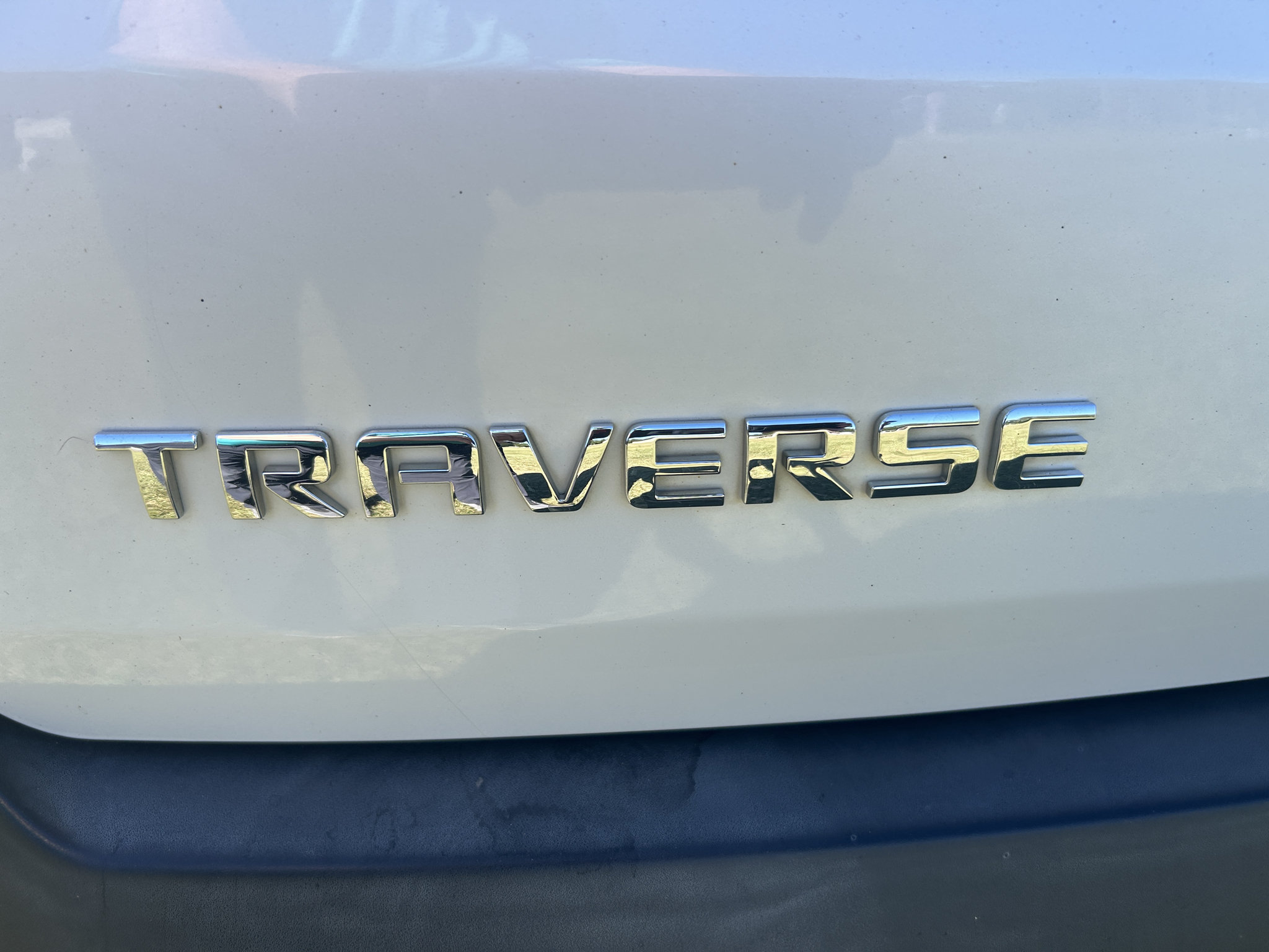 Used 2018 Chevrolet Traverse LT FWD image 5