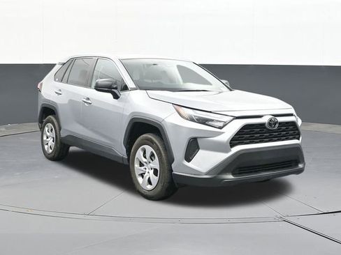 Used 2024 Toyota RAV4 LE image 15
