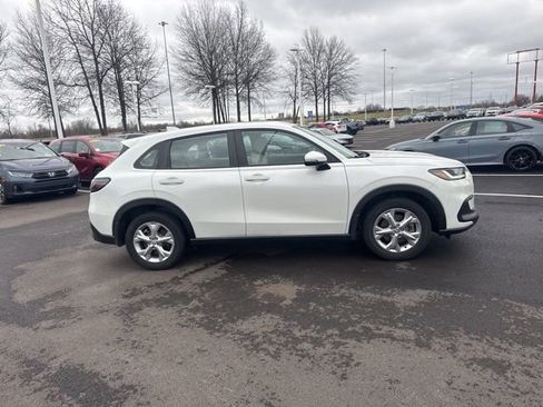Used 2024 Honda HR-V LX image 8
