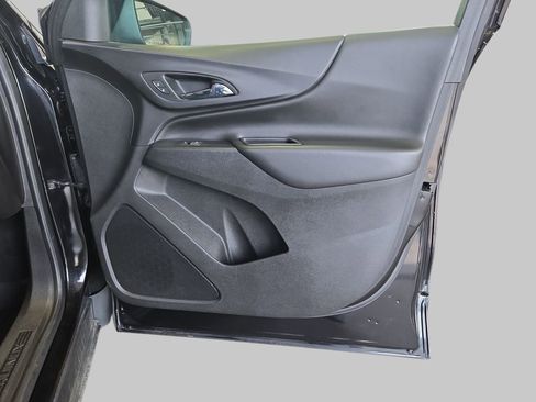 Used 2019 Chevrolet Equinox LT FWD image 11
