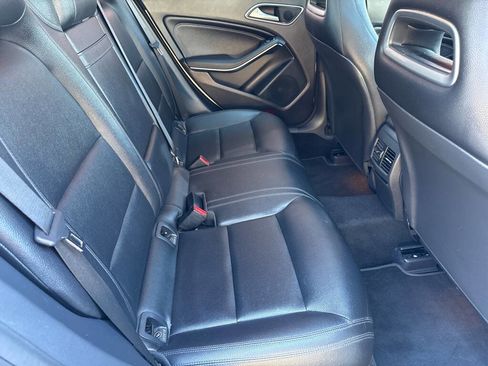 Used 2015 Mercedes-Benz CLA 250 image 16