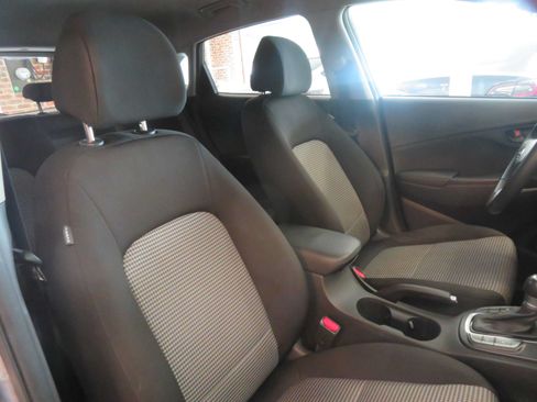 Used 2019 Hyundai Kona SEL FWD image 27