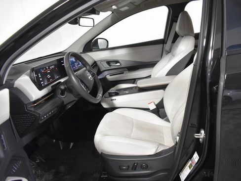 Certified 2023 Nissan Ariya AWD image 11