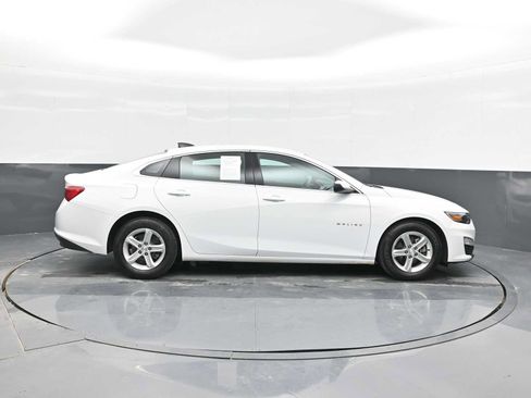 Used 2022 Chevrolet Malibu LS w/ Driver Confidence Package II FWD image 9