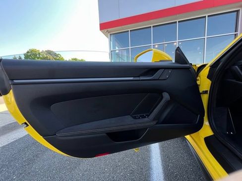 Used 2022 Porsche 911 GT3 RWD image 16