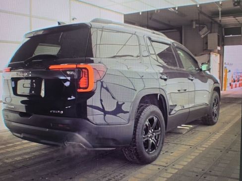 Used 2022 GMC Acadia AT4 w/ GMC Pro Grade Package image 3