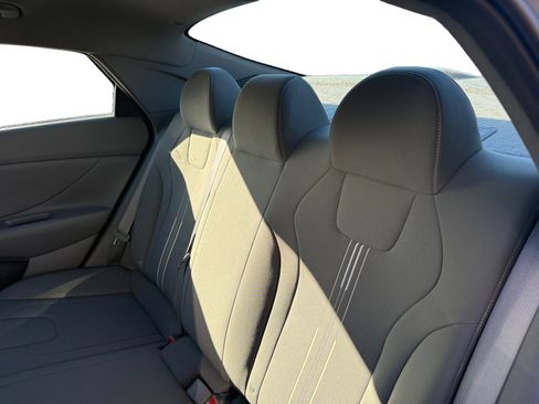 Certified 2023 Hyundai Elantra SEL image 16