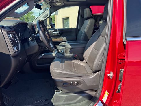 Used 2022 GMC Sierra 2500 Denali w/ Denali Ultimate Package AWD/4WD image 8