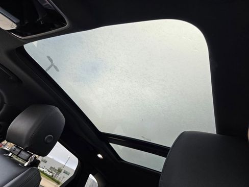 Certified 2026 Land Rover Range Rover Velar S image 15