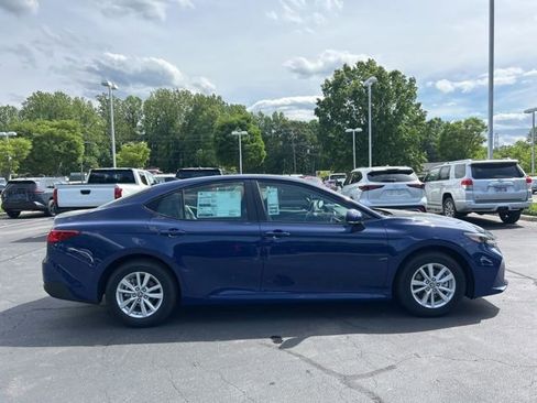 New 2026 Toyota Camry LE AWD/4WD image 4